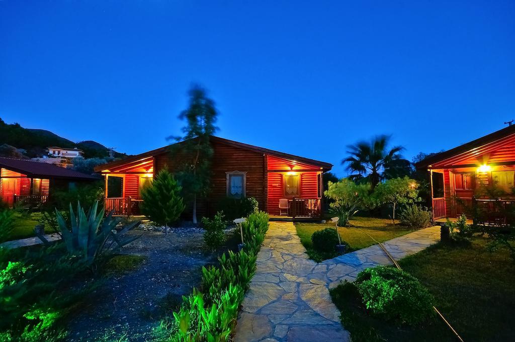 Hayitbuku Ahsapevleri Hostal Mesudiye  Exterior foto